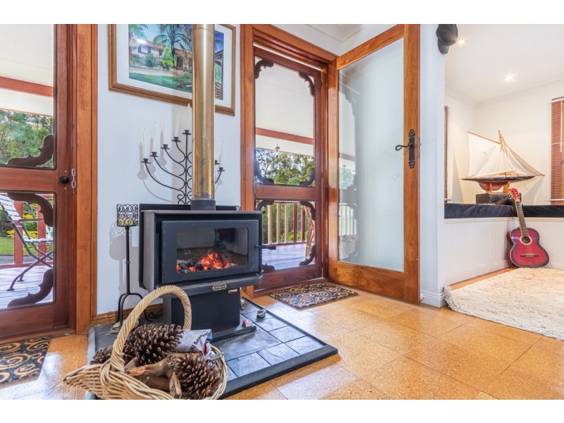 Glass House Mountains QLD 4518