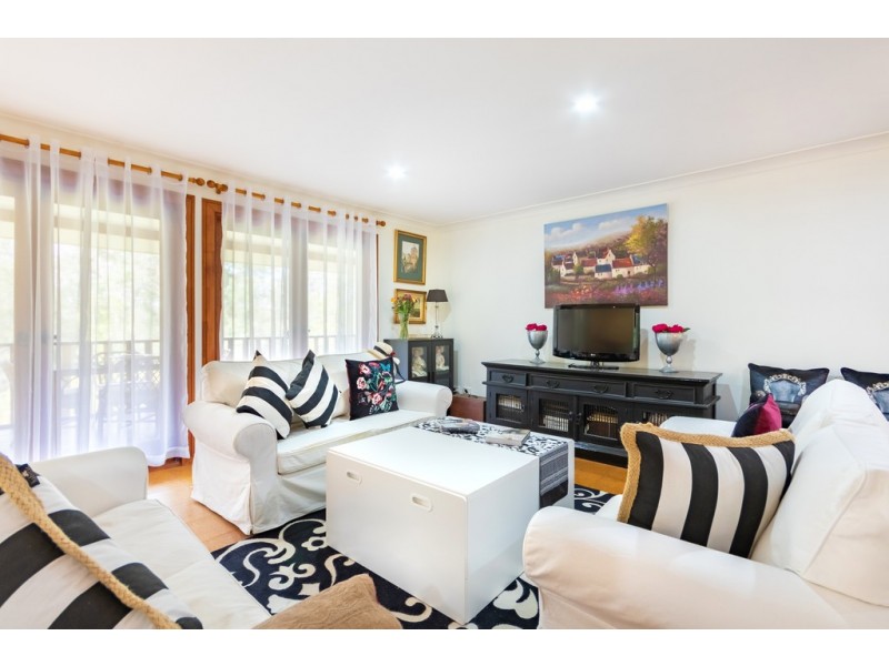 Glass House Mountains QLD 4518