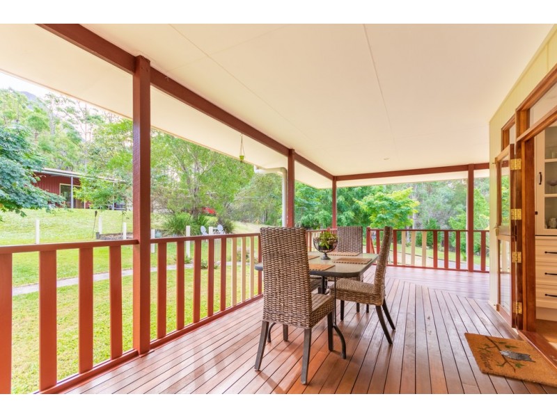 Glass House Mountains QLD 4518