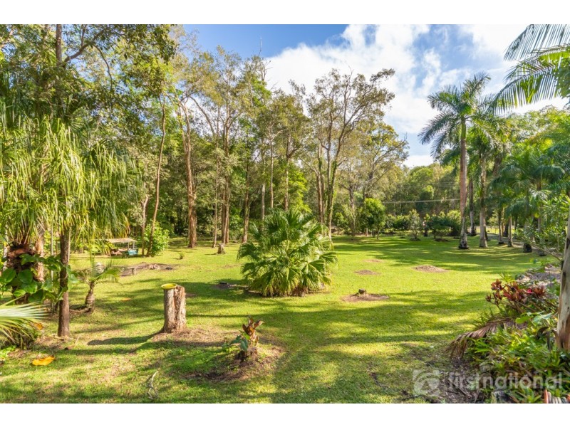 2106 Old Gympie Road, Glass House Mountains QLD 4518
