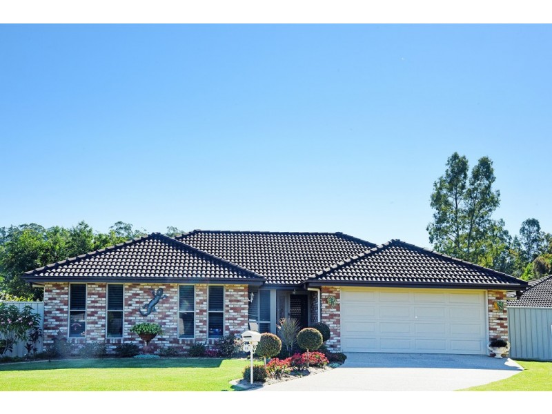 11 Sapphire Court, Beerwah QLD 4519