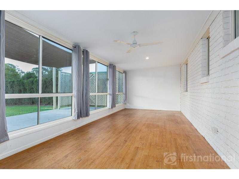 12 Paul Place, Glass House Mountains QLD 4518