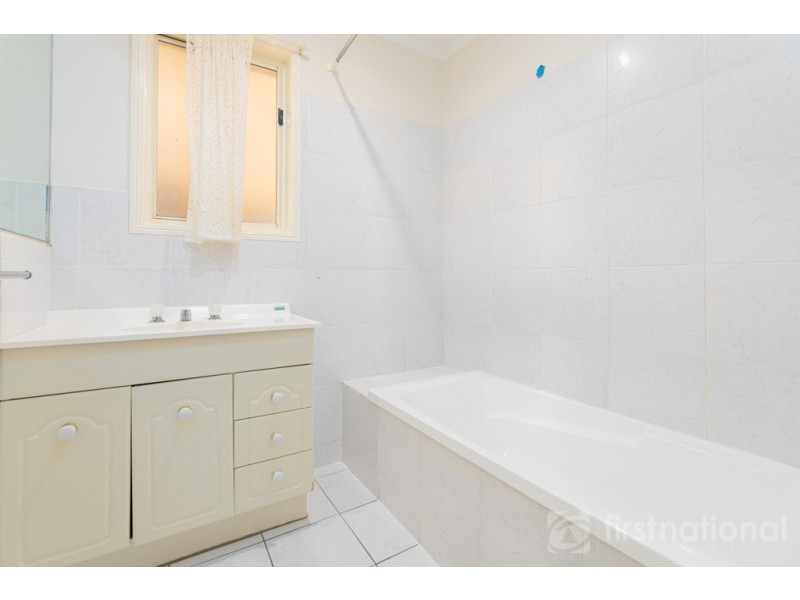 12 Paul Place, Glass House Mountains QLD 4518