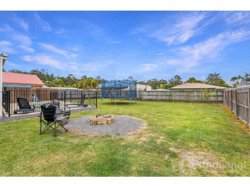 33 Hardwood Road, Landsborough QLD 4550