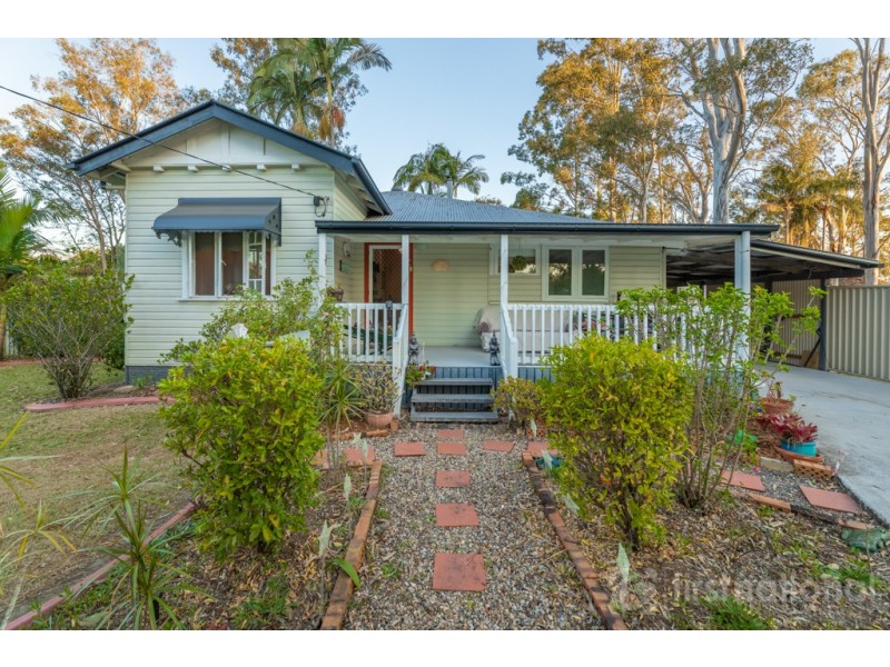 8 Dyer Street, Landsborough QLD 4550