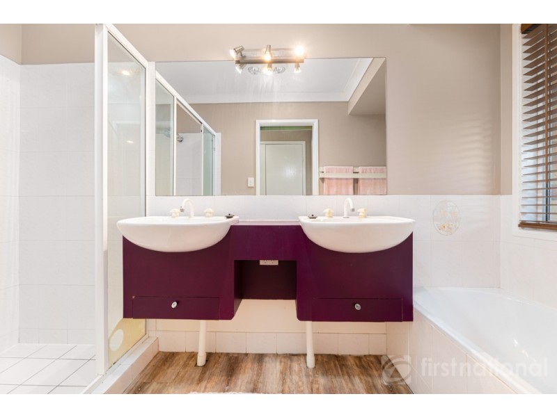 76 Mountain Vista Drive, Glass House Mountains QLD 4518