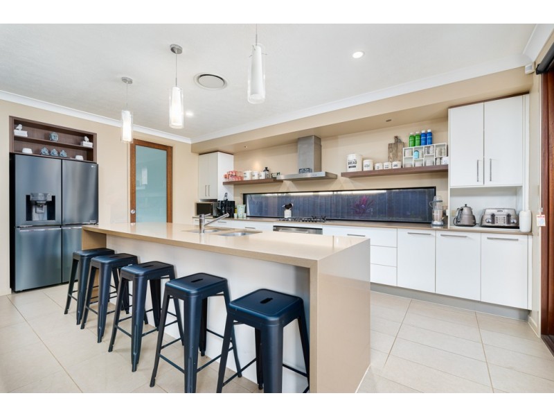 19 Endeavour Bark Drive, Glass House Mountains QLD 4518