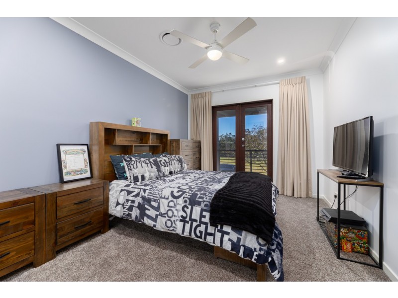 19 Endeavour Bark Drive, Glass House Mountains QLD 4518