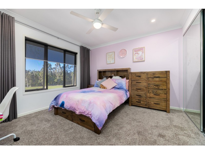 19 Endeavour Bark Drive, Glass House Mountains QLD 4518