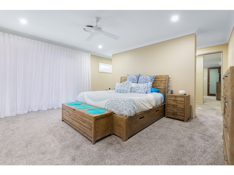 19 Endeavour Bark Drive, Glass House Mountains QLD 4518