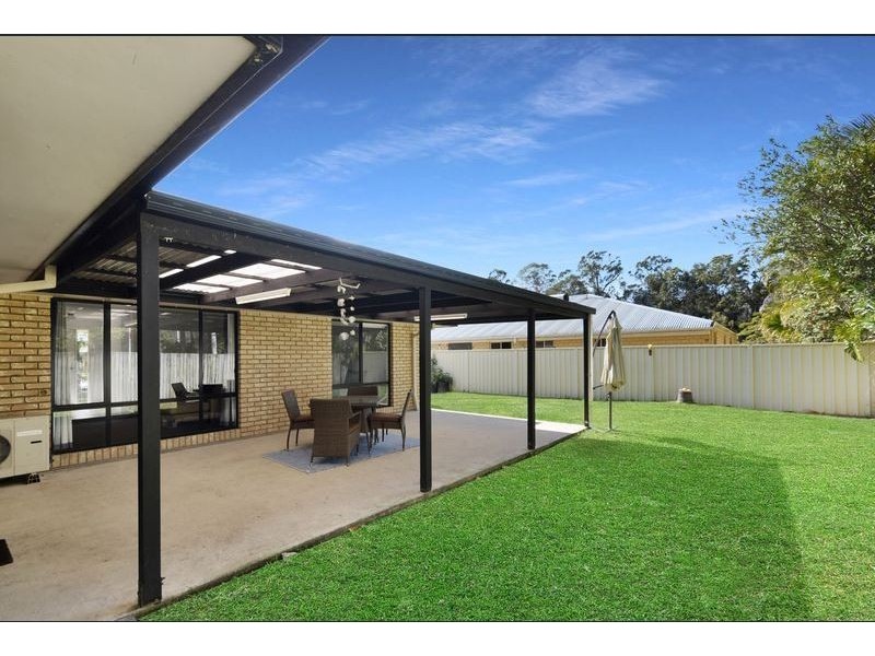 8 Tutt Court, Landsborough QLD 4550