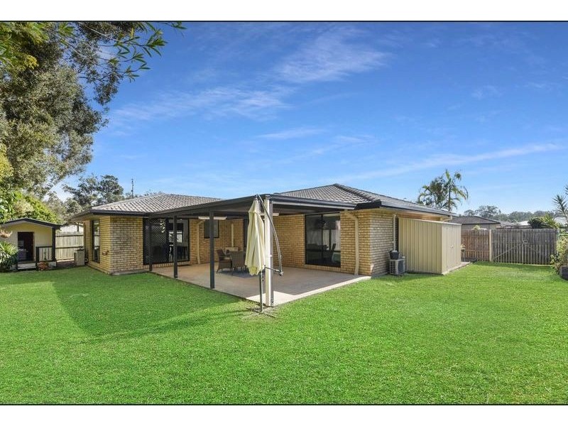 8 Tutt Court, Landsborough QLD 4550