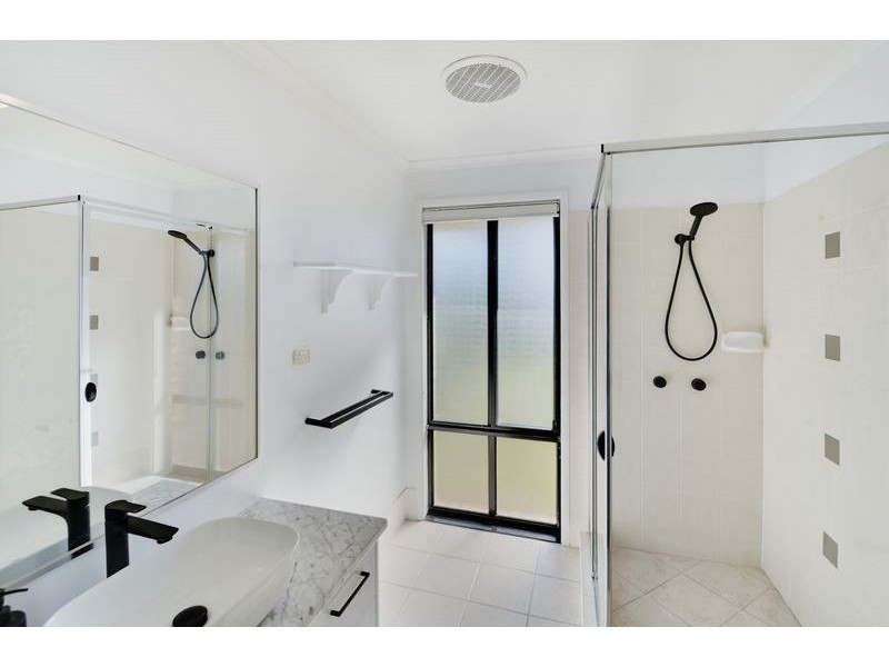 8 Tutt Court, Landsborough QLD 4550