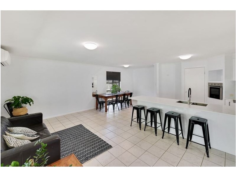 8 Tutt Court, Landsborough QLD 4550