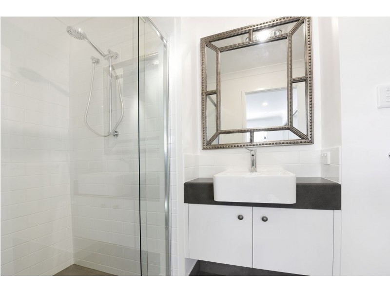 2/20 Swan Street, Beerwah QLD 4519