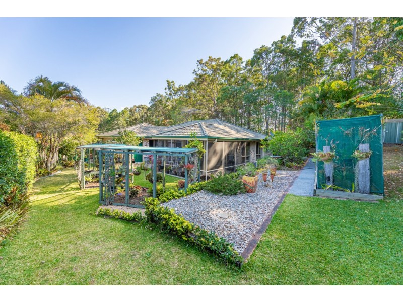 6 Persea Place, Glass House Mountains QLD 4518