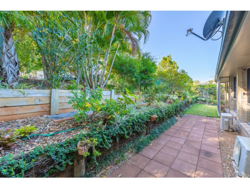 6 Persea Place, Glass House Mountains QLD 4518
