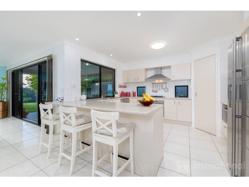 10 Pepper Tree Way, Beerwah QLD 4519