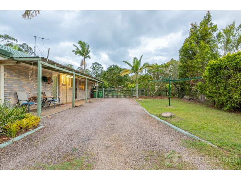 10 Einsleigh Court, Beerwah QLD 4519