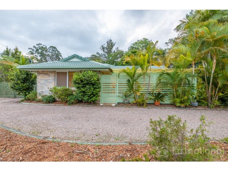 10 Einsleigh Court, Beerwah QLD 4519