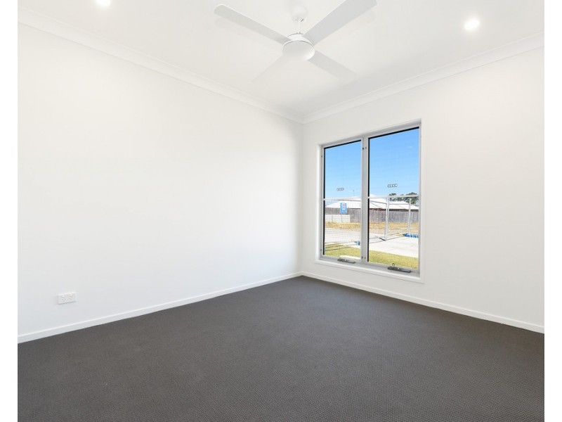 36 Millbrook Cct, Beerwah QLD 4519