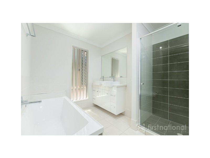 67B Railway Parade, Glass House Mountains QLD 4518