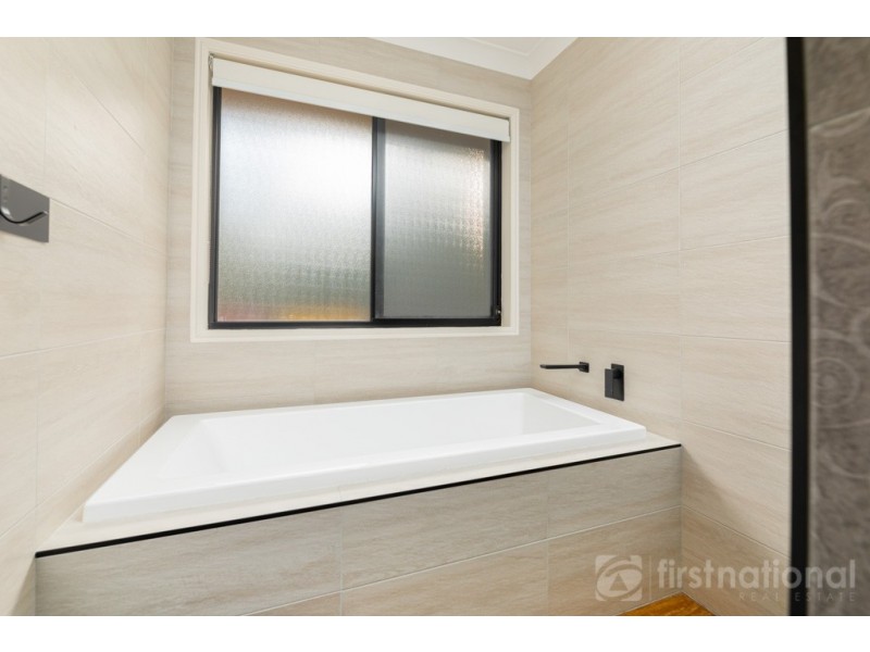 33 Jamor Court, Elimbah QLD 4516