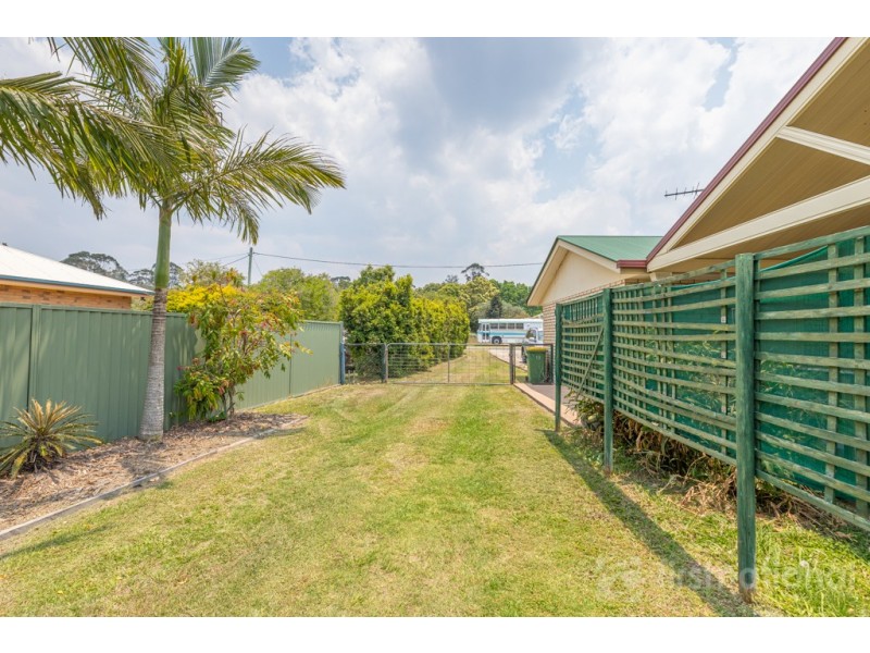 8 Bulic Ct, Glass House Mountains QLD 4518