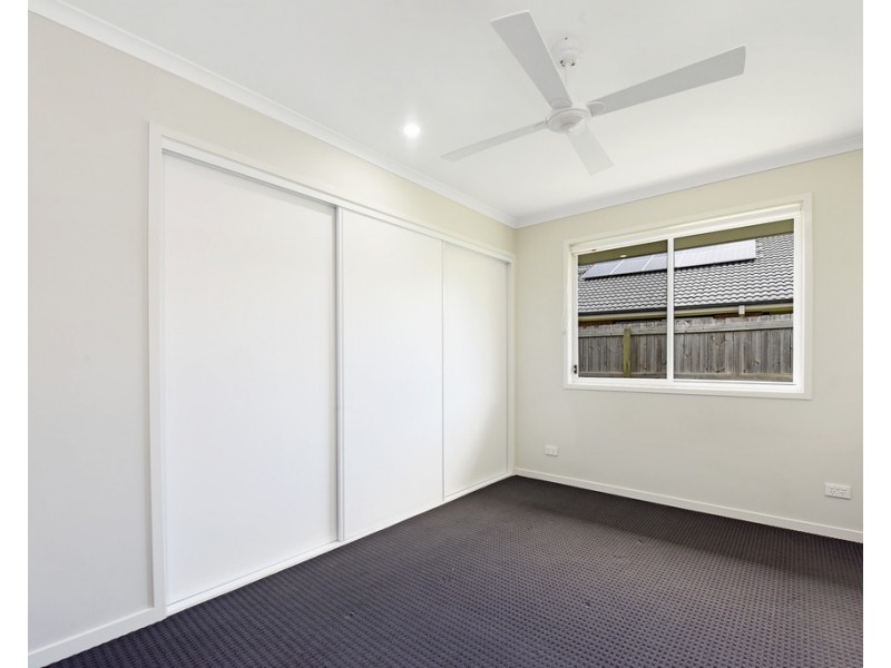 1/9 Sairs Street, Glass House Mountains QLD 4518