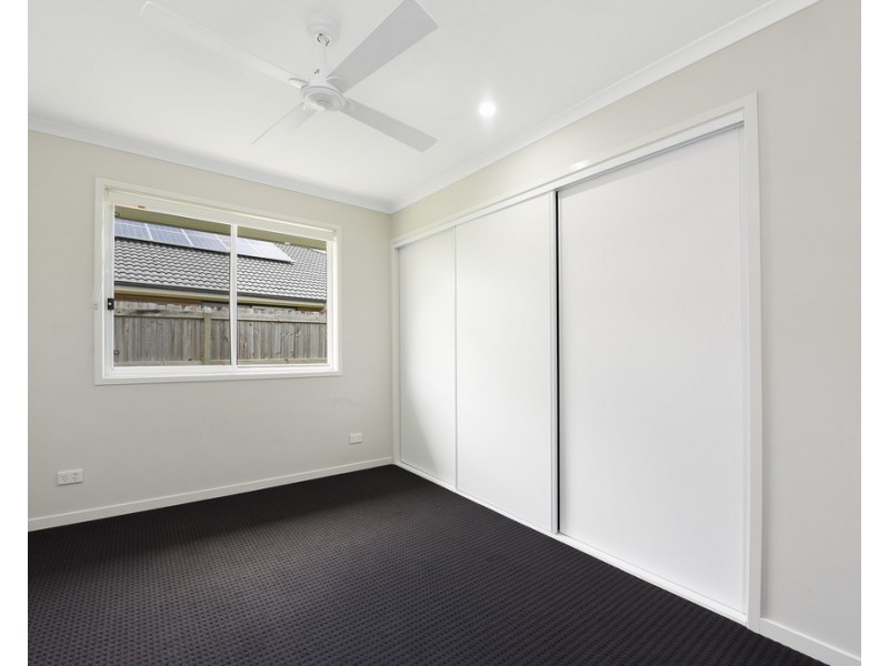1/9 Sairs Street, Glass House Mountains QLD 4518