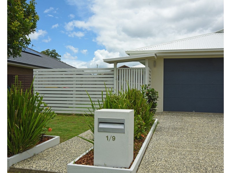1/9 Sairs Street, Glass House Mountains QLD 4518