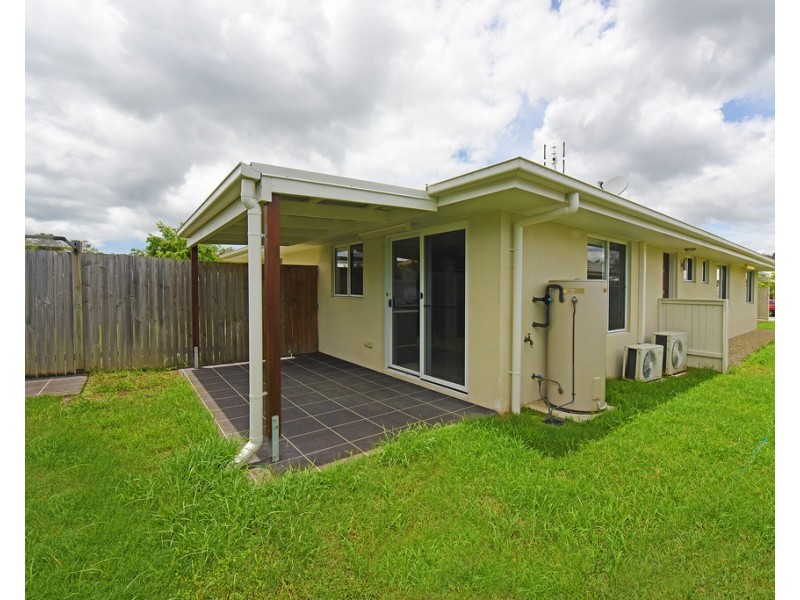 1/9 Sairs Street, Glass House Mountains QLD 4518