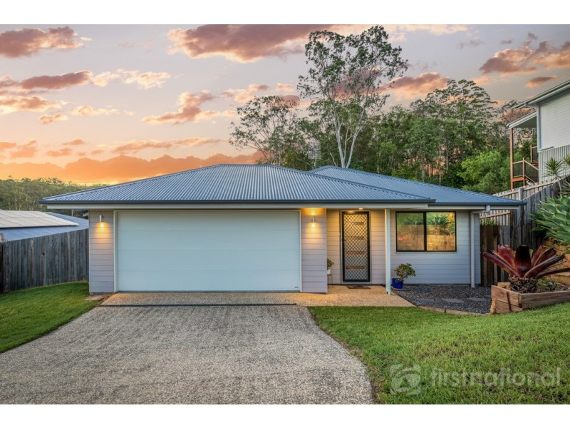 4 Mellumbrook Drive, Landsborough QLD 4550