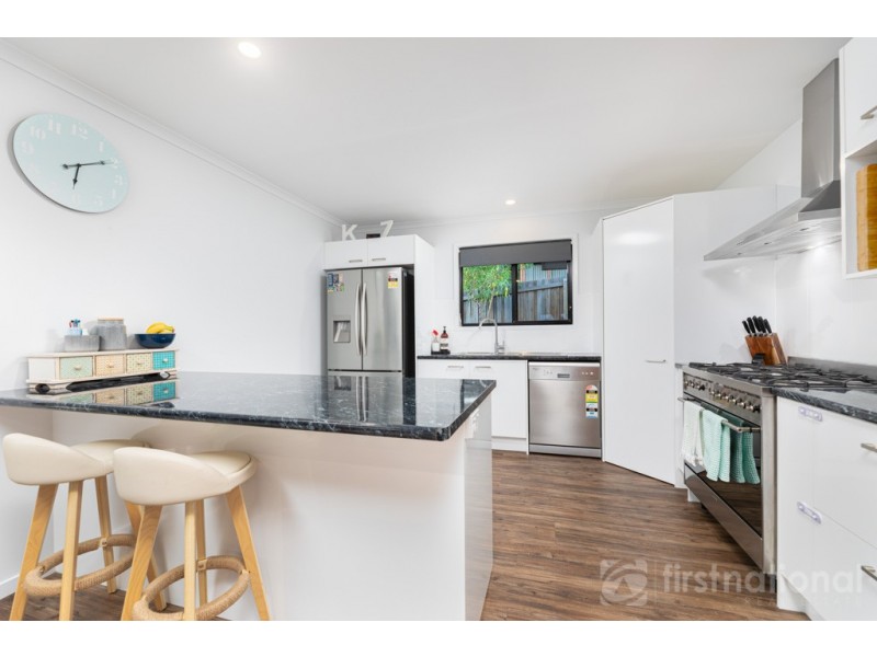 4 Mellumbrook Drive, Landsborough QLD 4550