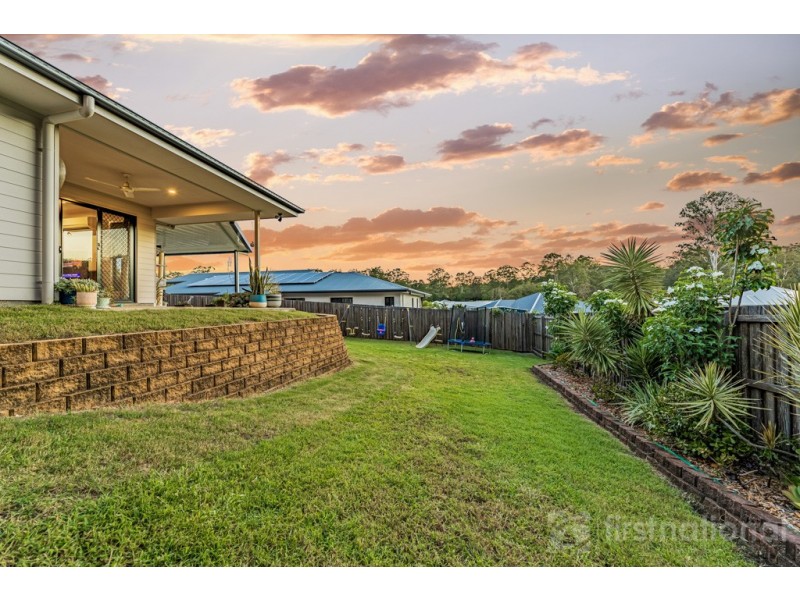 4 Mellumbrook Drive, Landsborough QLD 4550