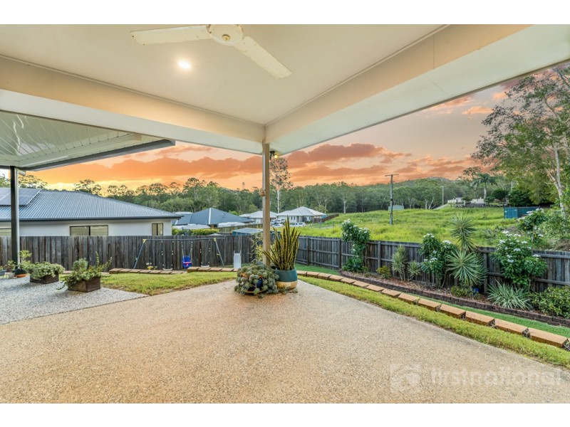 4 Mellumbrook Drive, Landsborough QLD 4550