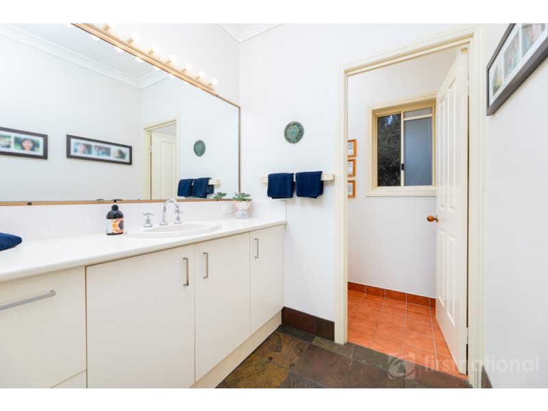 180 Barrs Road, Glass House Mountains QLD 4518