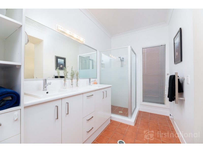 180 Barrs Road, Glass House Mountains QLD 4518