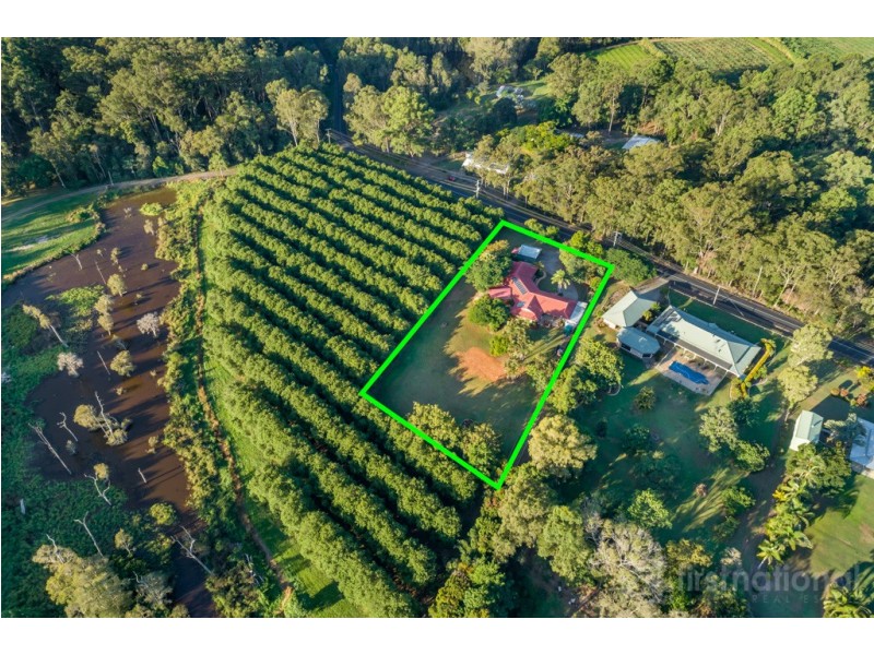 180 Barrs Road, Glass House Mountains QLD 4518
