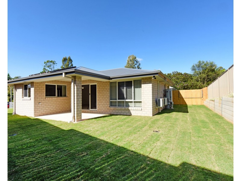 8/23 Railway Parade “Platinum Court”, Glass House Mountains QLD 4518