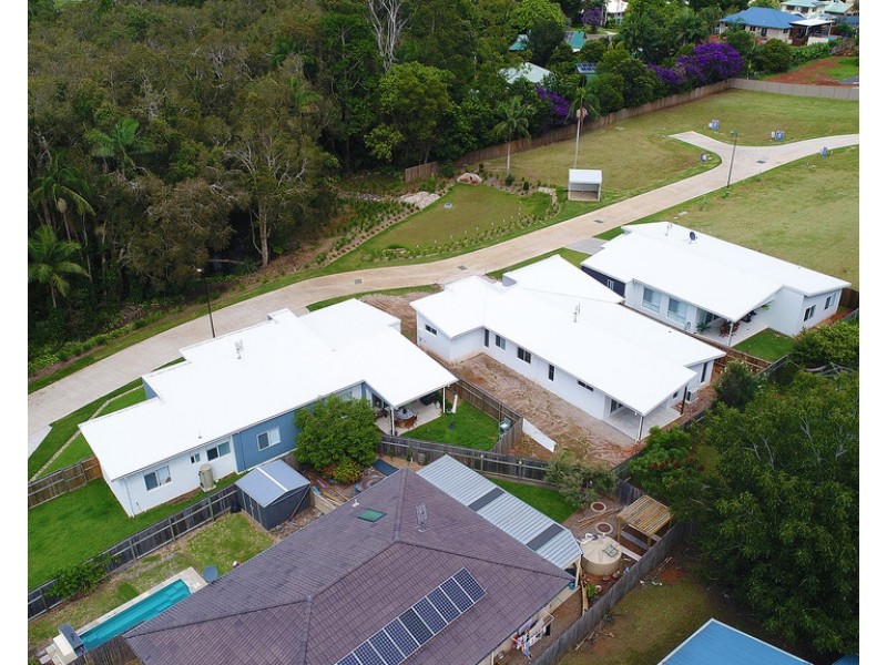 8/23 Railway Parade “Platinum Court”, Glass House Mountains QLD 4518