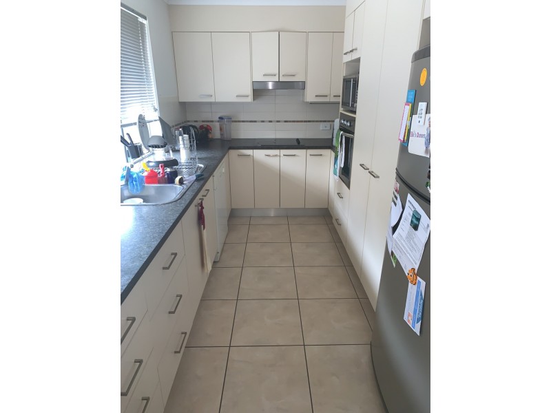 4/83 Beerwah Parade, Beerwah QLD 4519