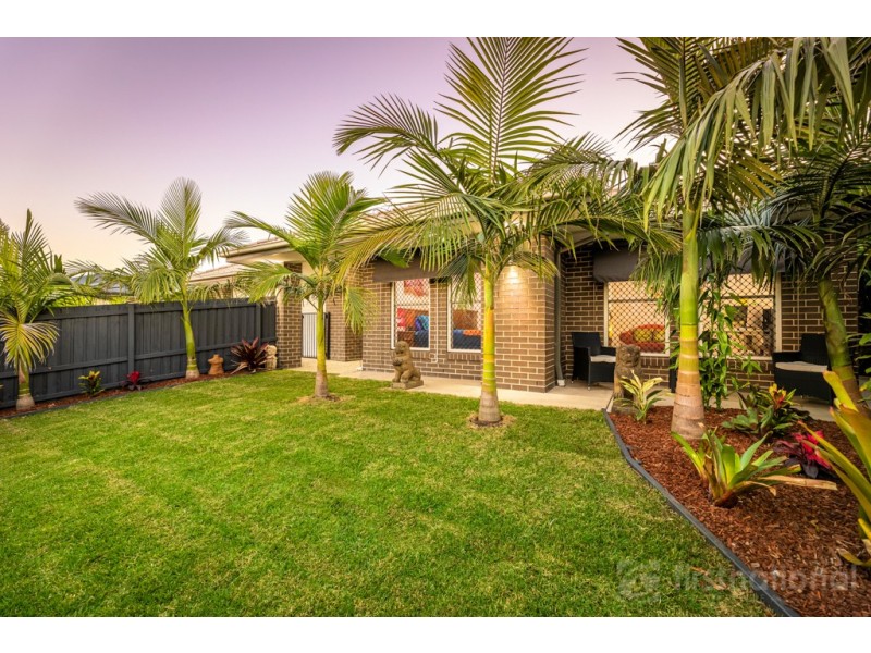 27 Pineview Drive, Beerwah QLD 4519