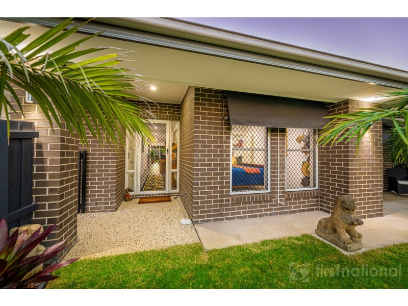 27 Pineview Drive, Beerwah QLD 4519