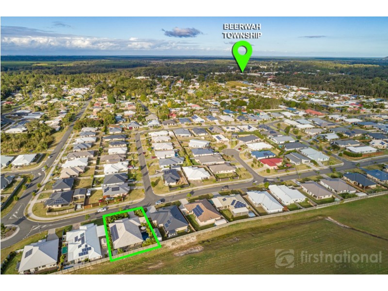 27 Pineview Drive, Beerwah QLD 4519