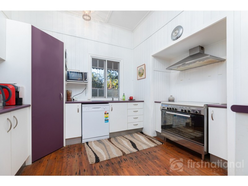 8 Dyer Street, Landsborough QLD 4550