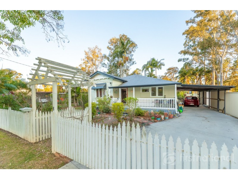 8 Dyer Street, Landsborough QLD 4550