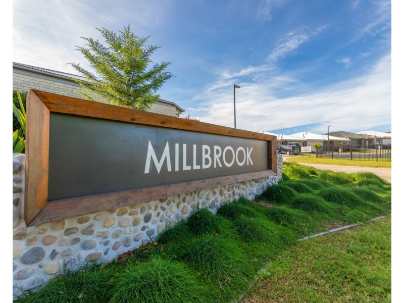 Lot 20/20 Crumpton Place, Beerwah QLD 4519