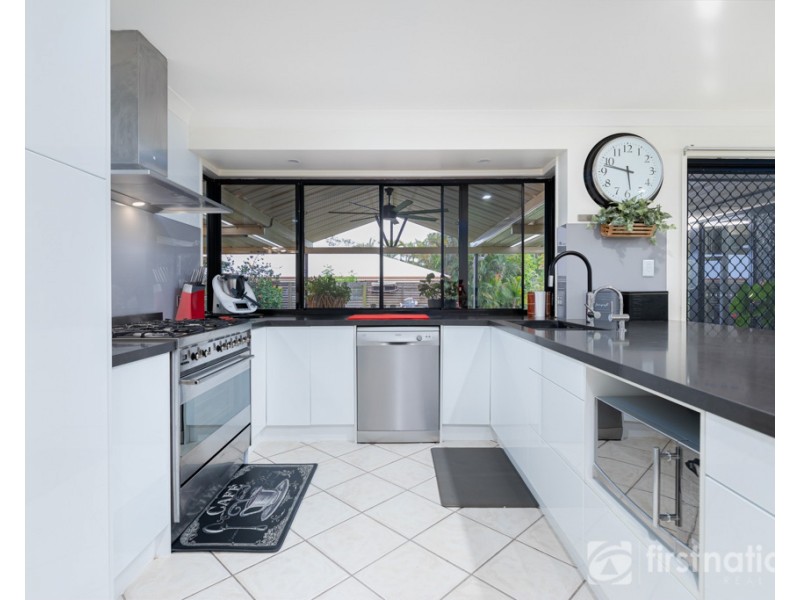 18 Mittelstadt Road, Glass House Mountains QLD 4518