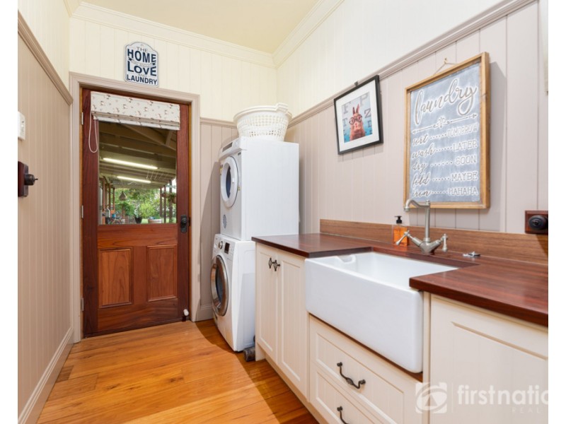 78 Allan Avenue, Glass House Mountains QLD 4518